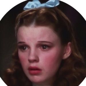 Meet your Posher, Desiree